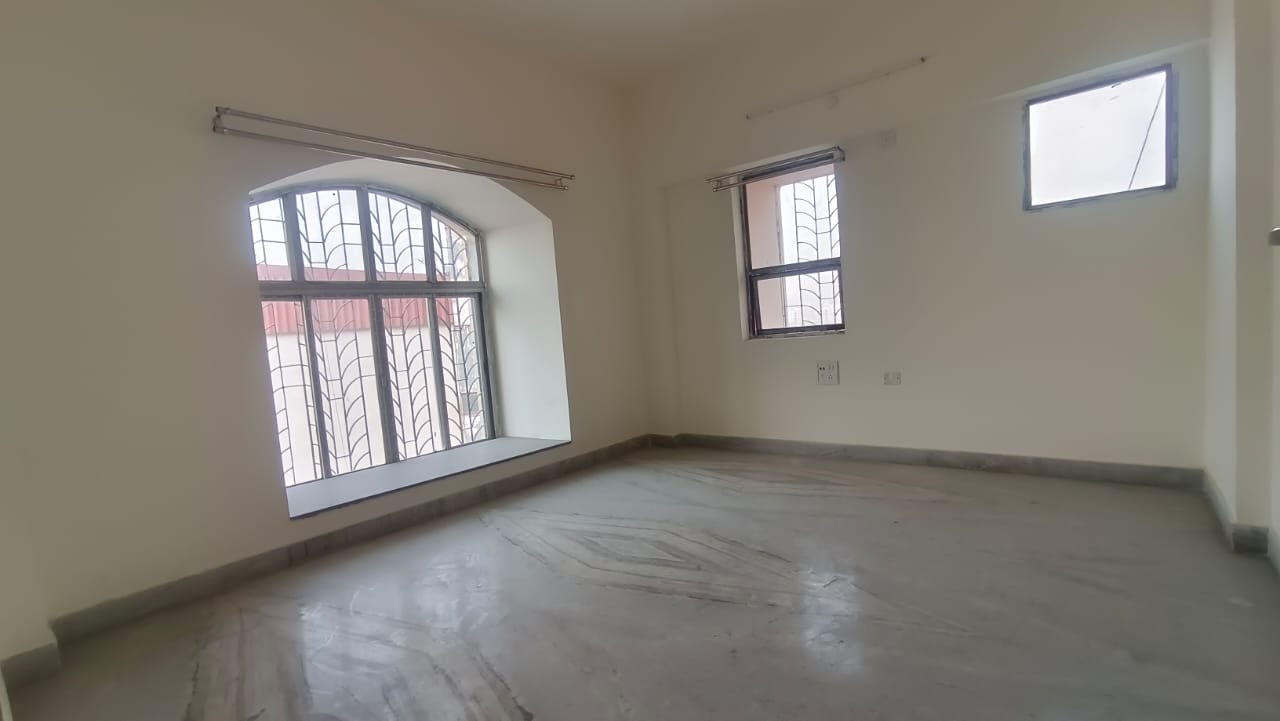 Semi Furnished 4bhk in ABC, Near Rajiv Bhawan, GS Road, SATSANG VIHAR, Tarun Nagar, Guwahati, Assam, India for Rent